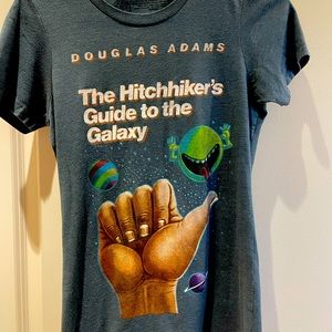 T-shirt of “Hitchhiker’s Guide to the Galaxy”